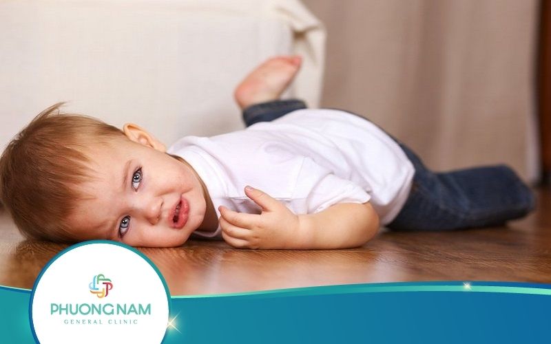 Trẻ Bị Ngã Sưng Trán Phải Làm Sao? Có Nguy Hiểm Không?