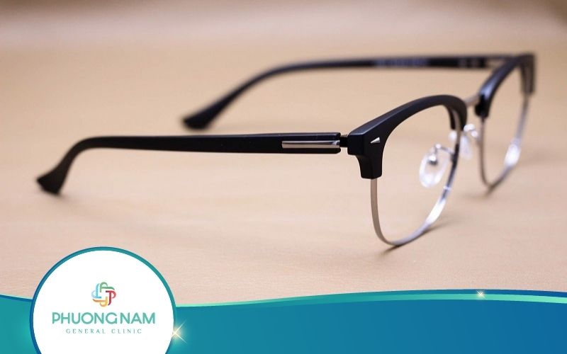 Kính Cận Chống Tia UV Giá Bao Nhiêu? Xem Ngay Sẽ Rõ!