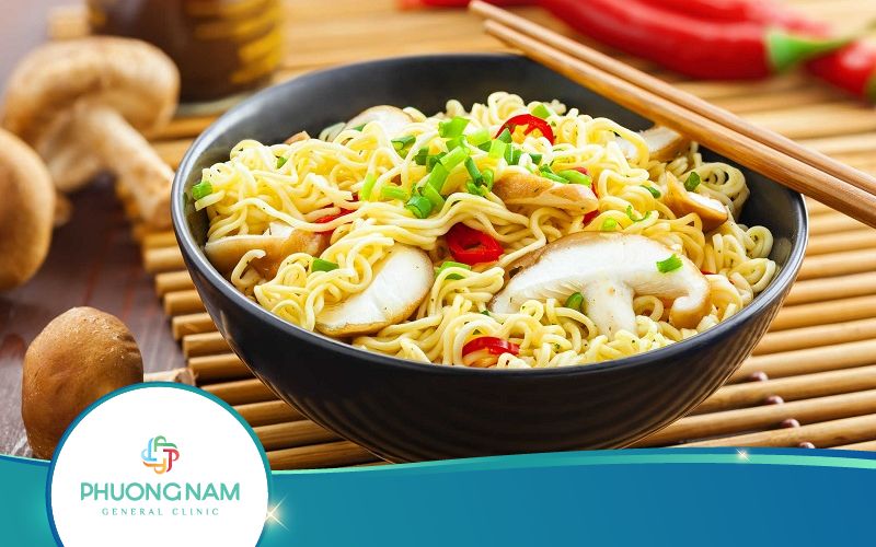 Cắt Bao Quy Đầu Ăn Mì Tôm Được Không? Vì Sao?