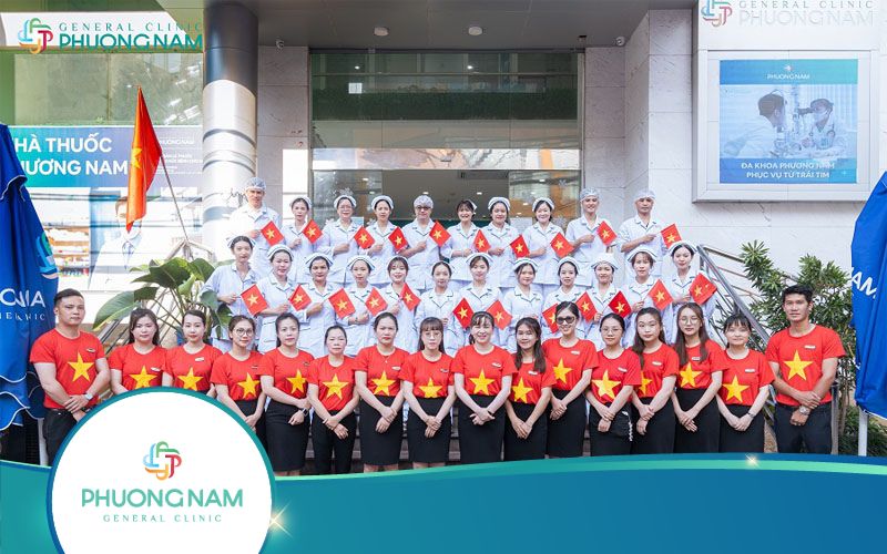 Đa khoa Phương Nam diện áo cờ đỏ sao vàng chào đón đại lễ 30/4